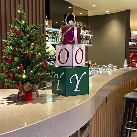 Hampton By Hilton Isola Nuova 3*