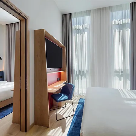 Hotell Hampton By Hilton Isola Nuova