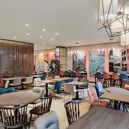 Hampton By Hilton Isola Nuova