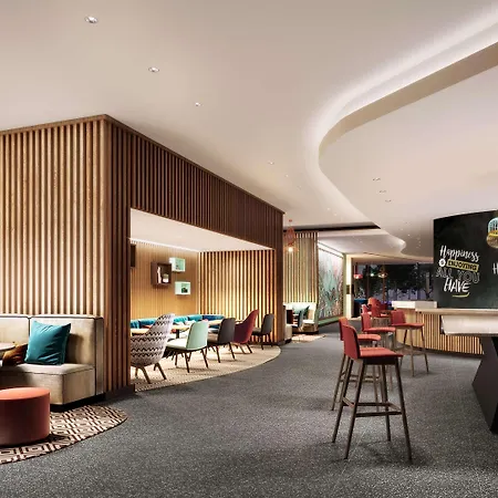 Hampton By Hilton Isola Nuova 3*