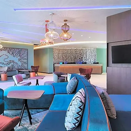Hampton By Hilton Isola Nuova