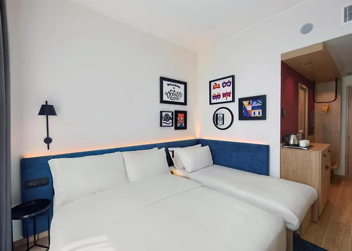 Hampton By Hilton Isola Nuova