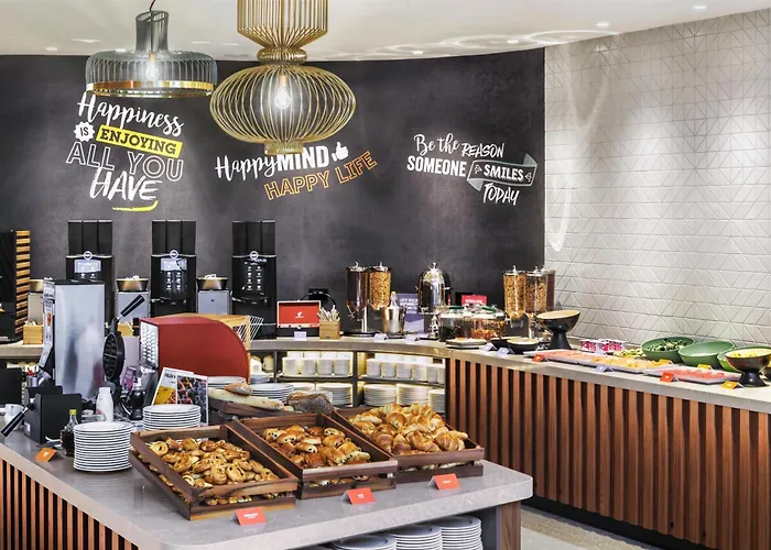 Hampton By Hilton Isola Nuova 3*