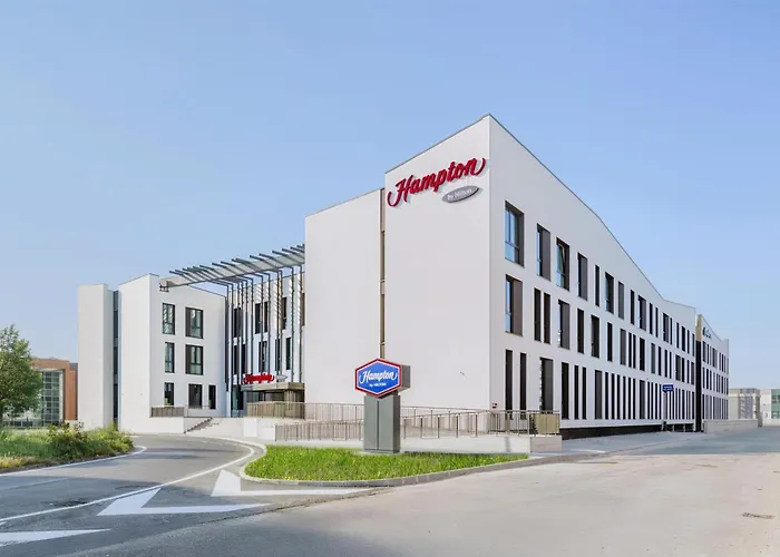 Hampton By Hilton Isola Nuova