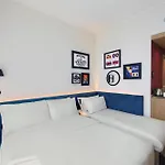 Hampton By Hilton Isola Nuova
