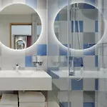 Hampton By Hilton Isola Nuova Hotel 3*