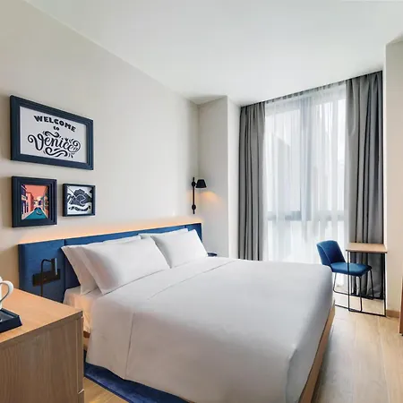 Hampton By Hilton Isola Nuova 3* Benátky