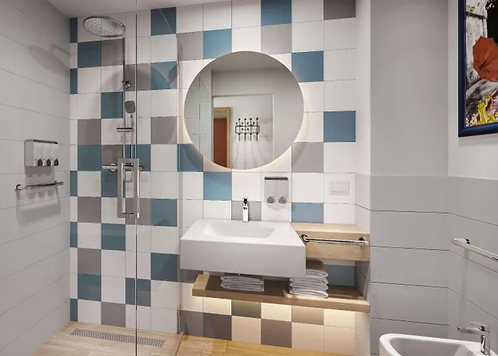 Hotel Hampton By Hilton Isola Nuova 3*